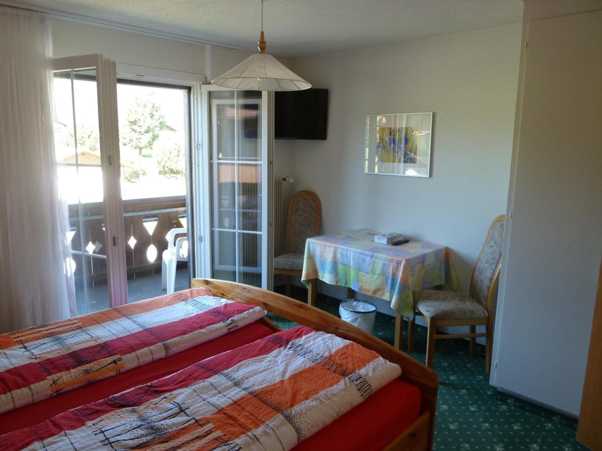 Aeschi Bei Spiez Hotel Restaurant Sunnmatt מראה חיצוני תמונה