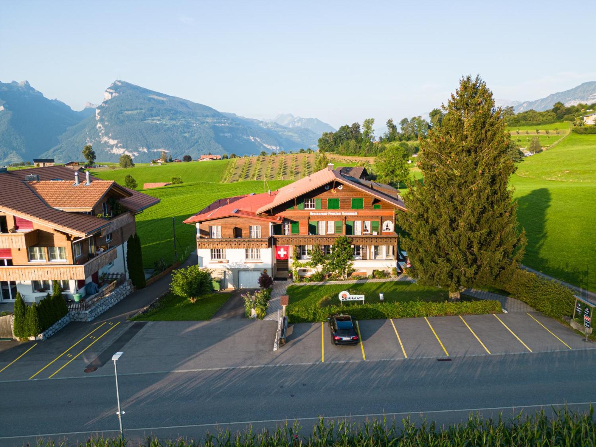 Aeschi Bei Spiez Hotel Restaurant Sunnmatt מראה חיצוני תמונה